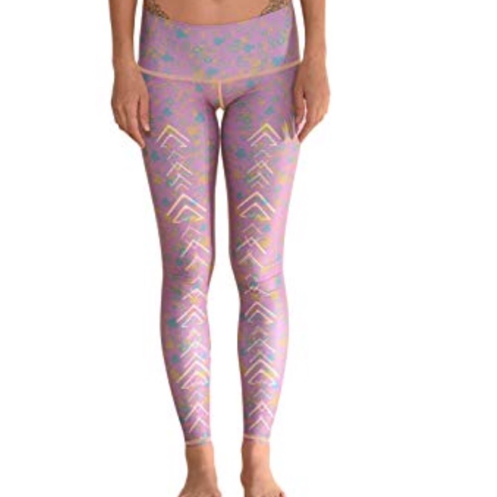 Teeki Meadow Hot Pant